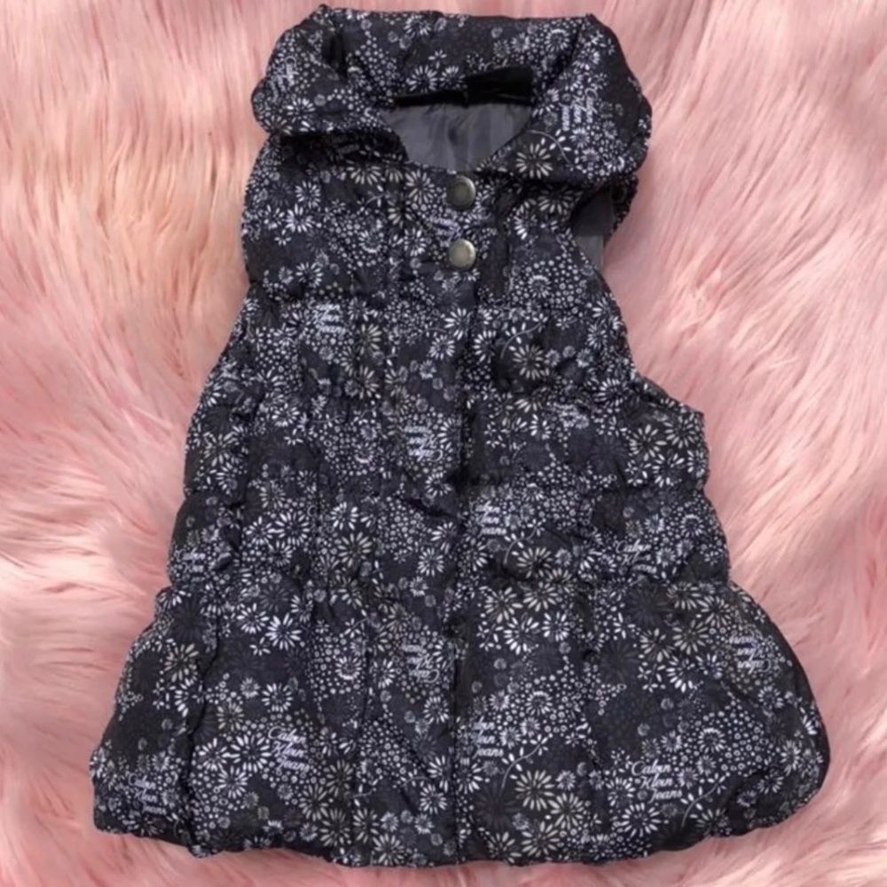 Calvin Klein black button up puffer vest size 2T